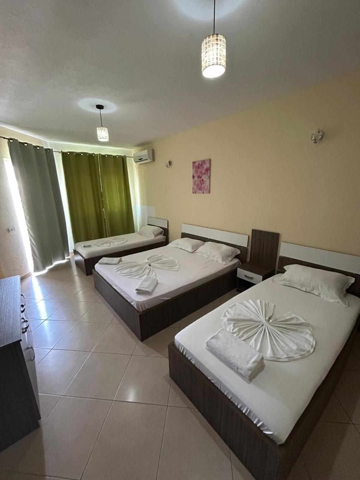 Hotel Comfort Шенгін Екстер'єр фото
